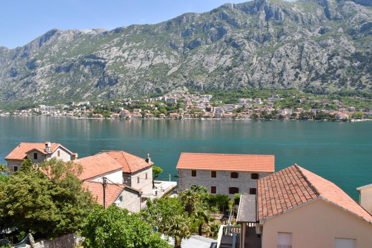 Apartments Simun Kotor Exterior photo