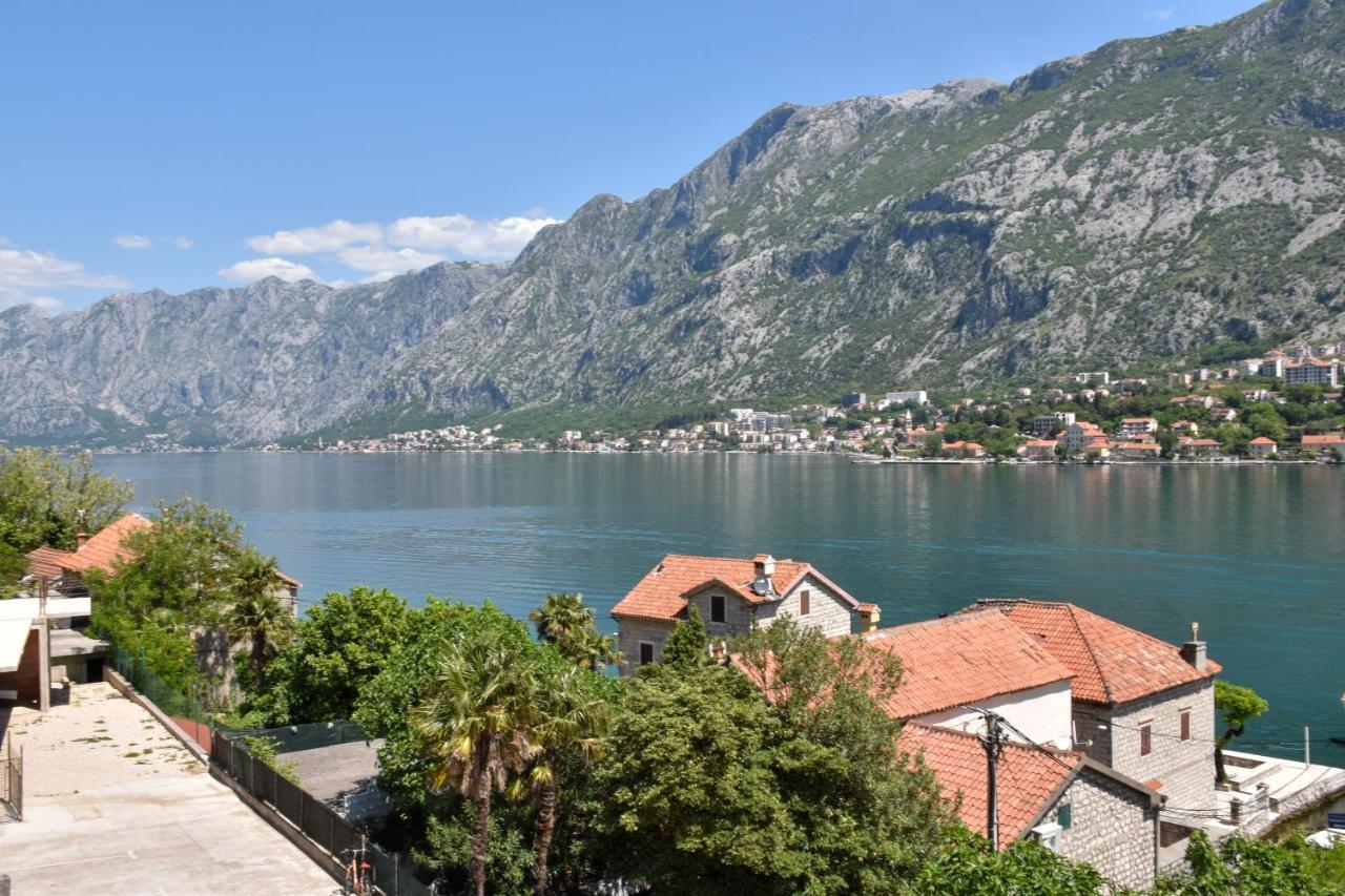 Apartments Simun Kotor Exterior photo